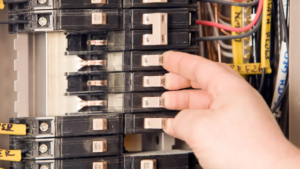 مونتاژ تابلو برق